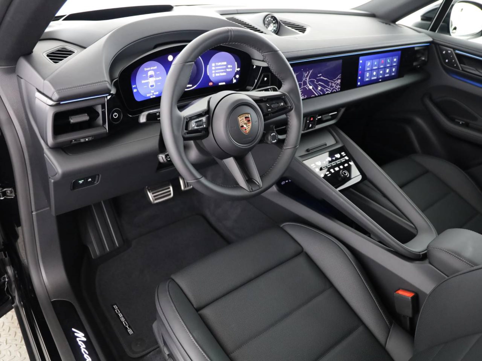 PORSCHE Macan 4S-image-9