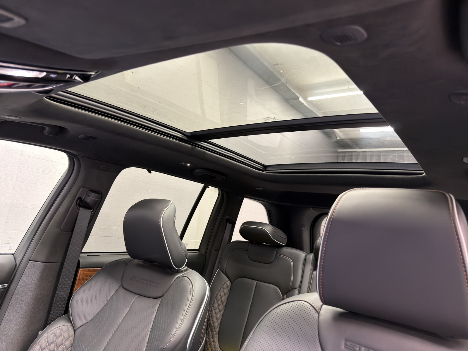 JEEP Grand Cherokee 2.0 Turbo Summit Reserve 4xe-image-15