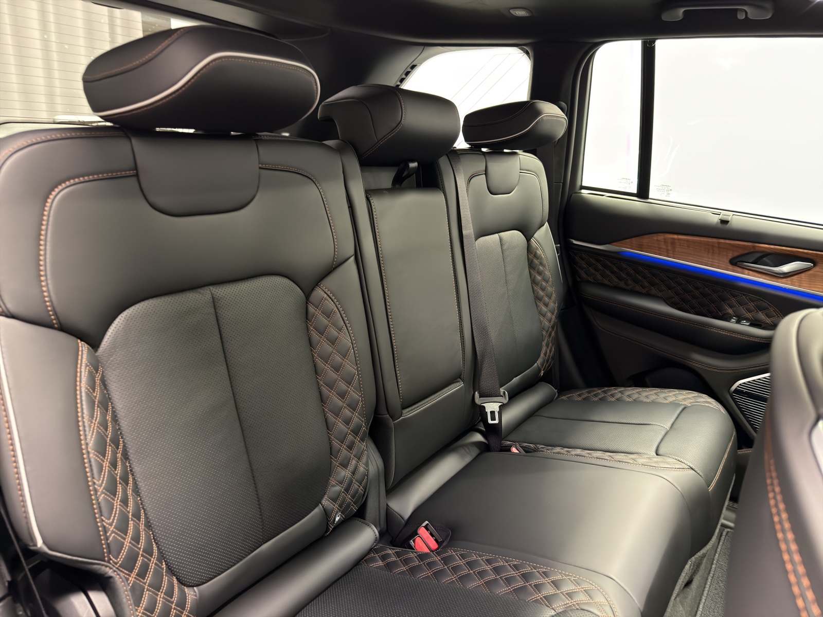 JEEP Grand Cherokee 2.0 Turbo Summit Reserve 4xe-image-9