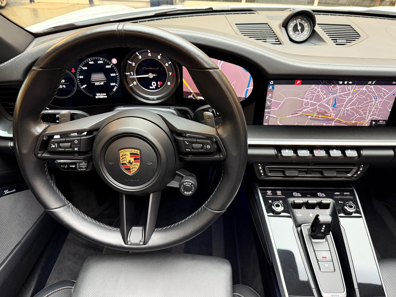 PORSCHE 911 Cabriolet 3.7 Turbo S PDK-image-18
