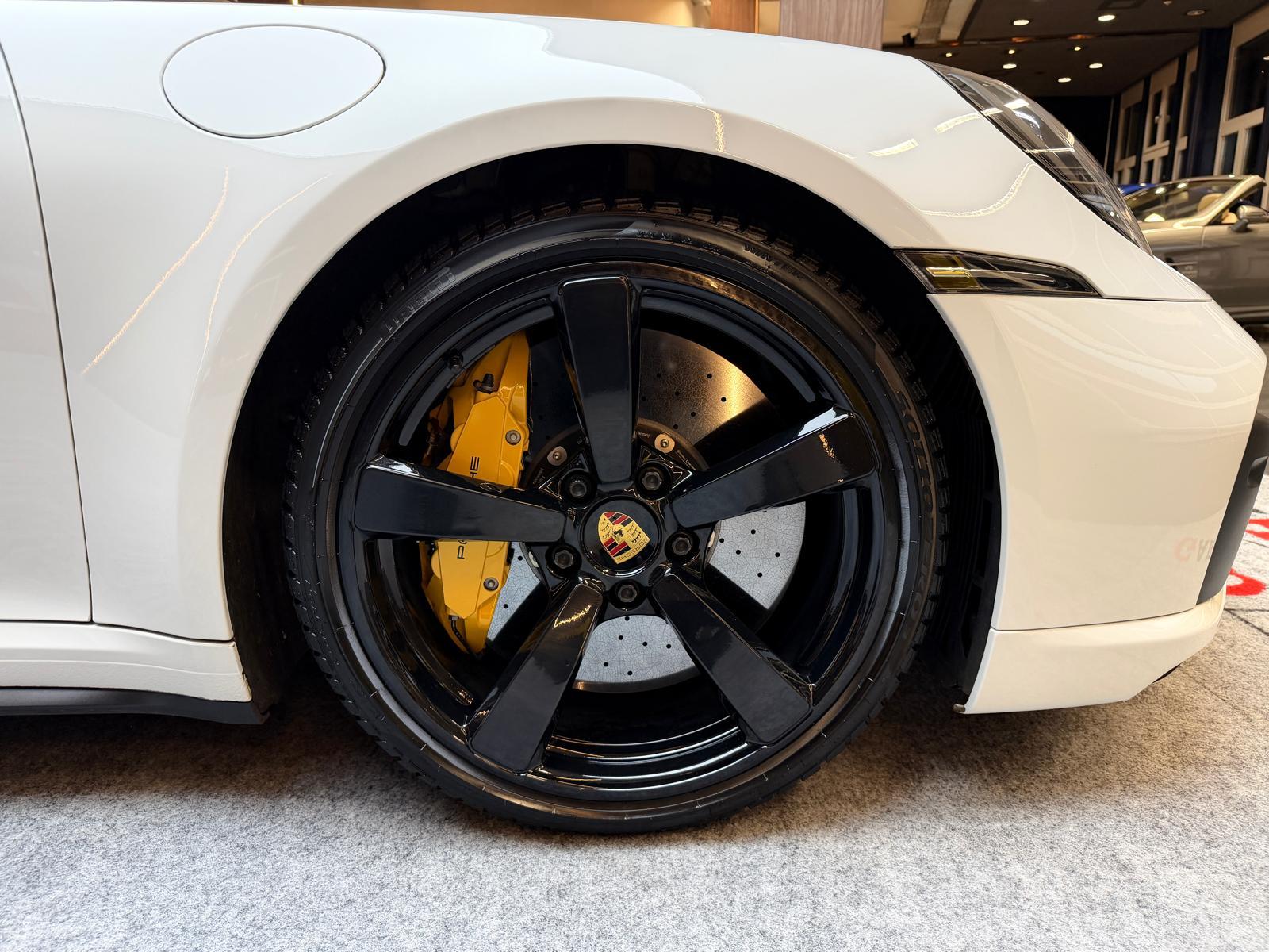 PORSCHE 911 Cabriolet 3.7 Turbo S PDK-image-10