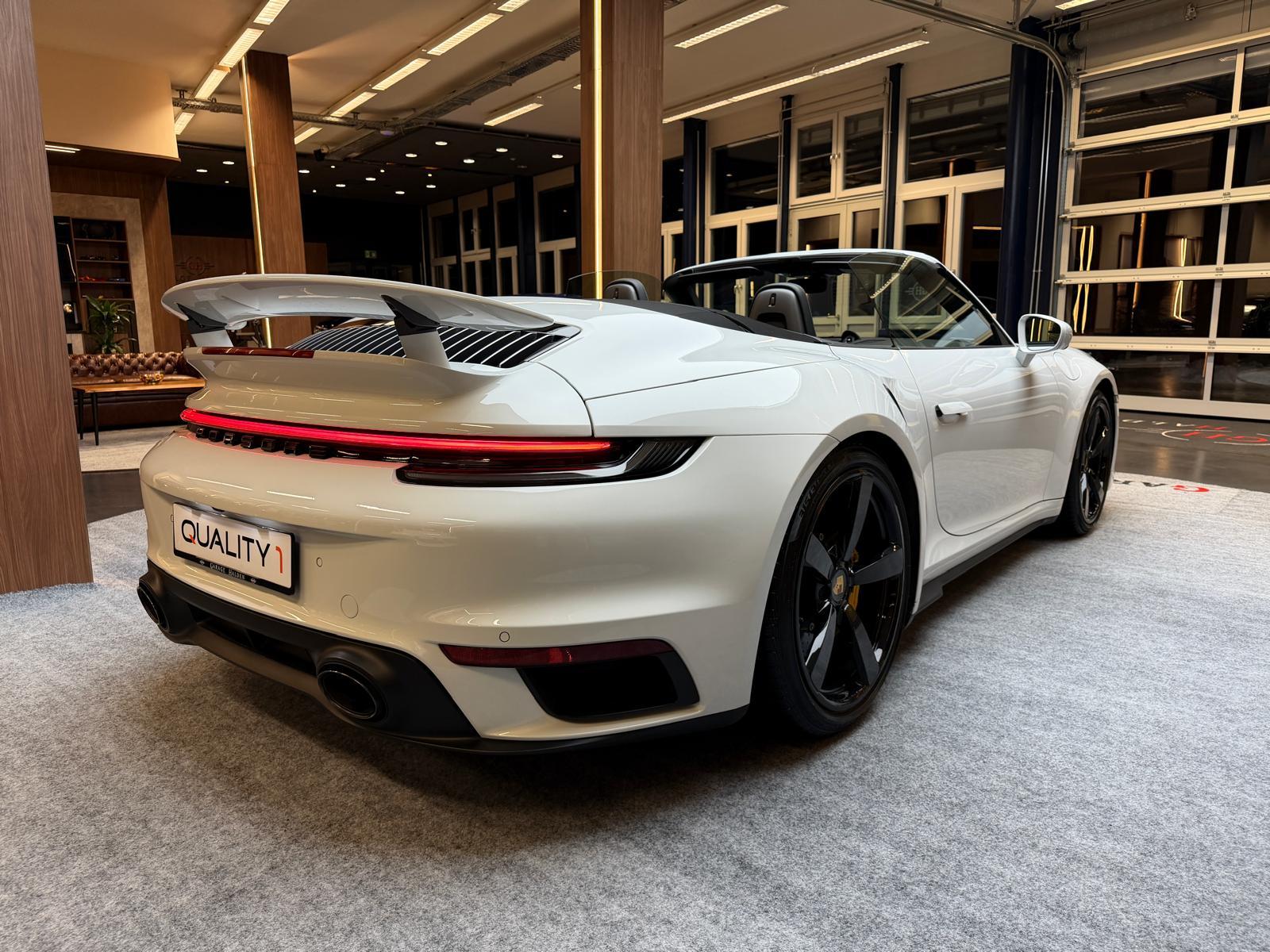 PORSCHE 911 Cabriolet 3.7 Turbo S PDK-image-7