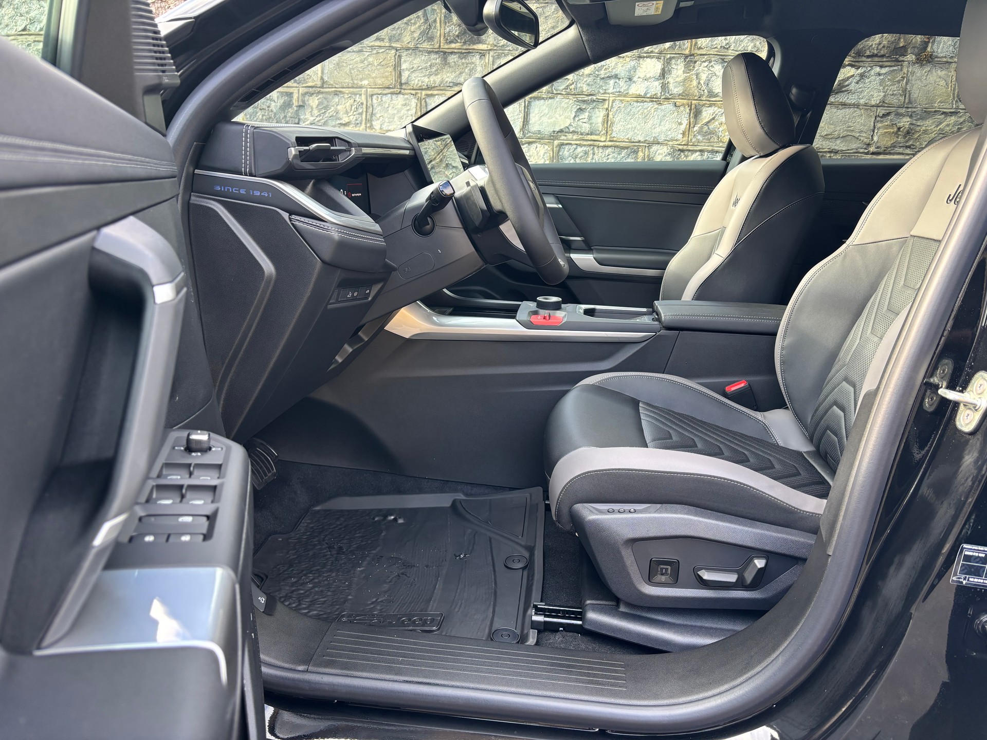 JEEP Compass 1.2 T e-Hybrid First Edition-image-6