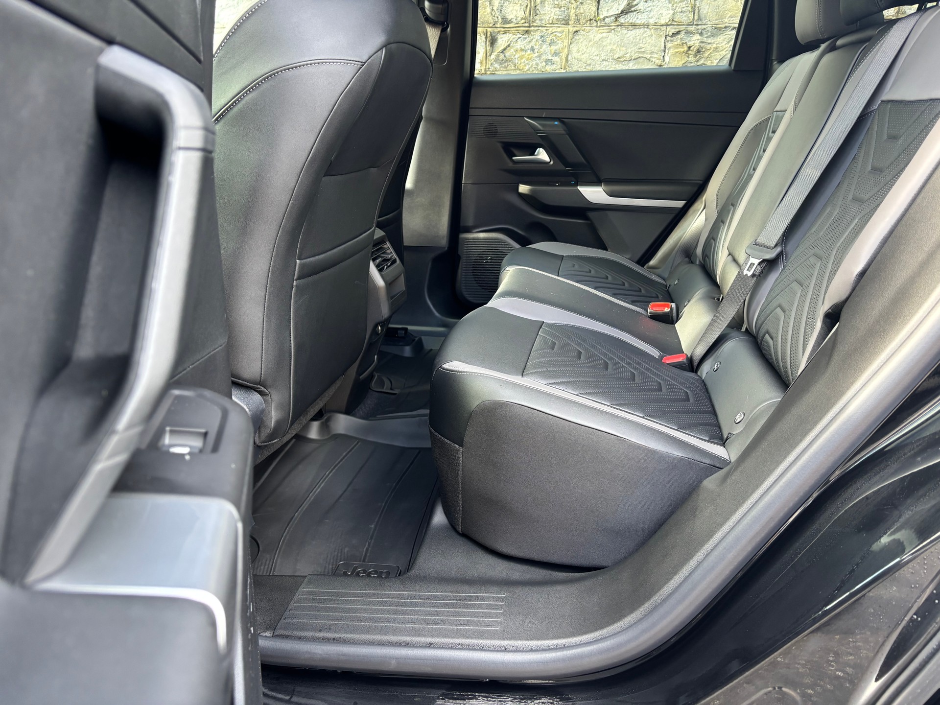 JEEP Compass 1.2 T e-Hybrid First Edition-image-7