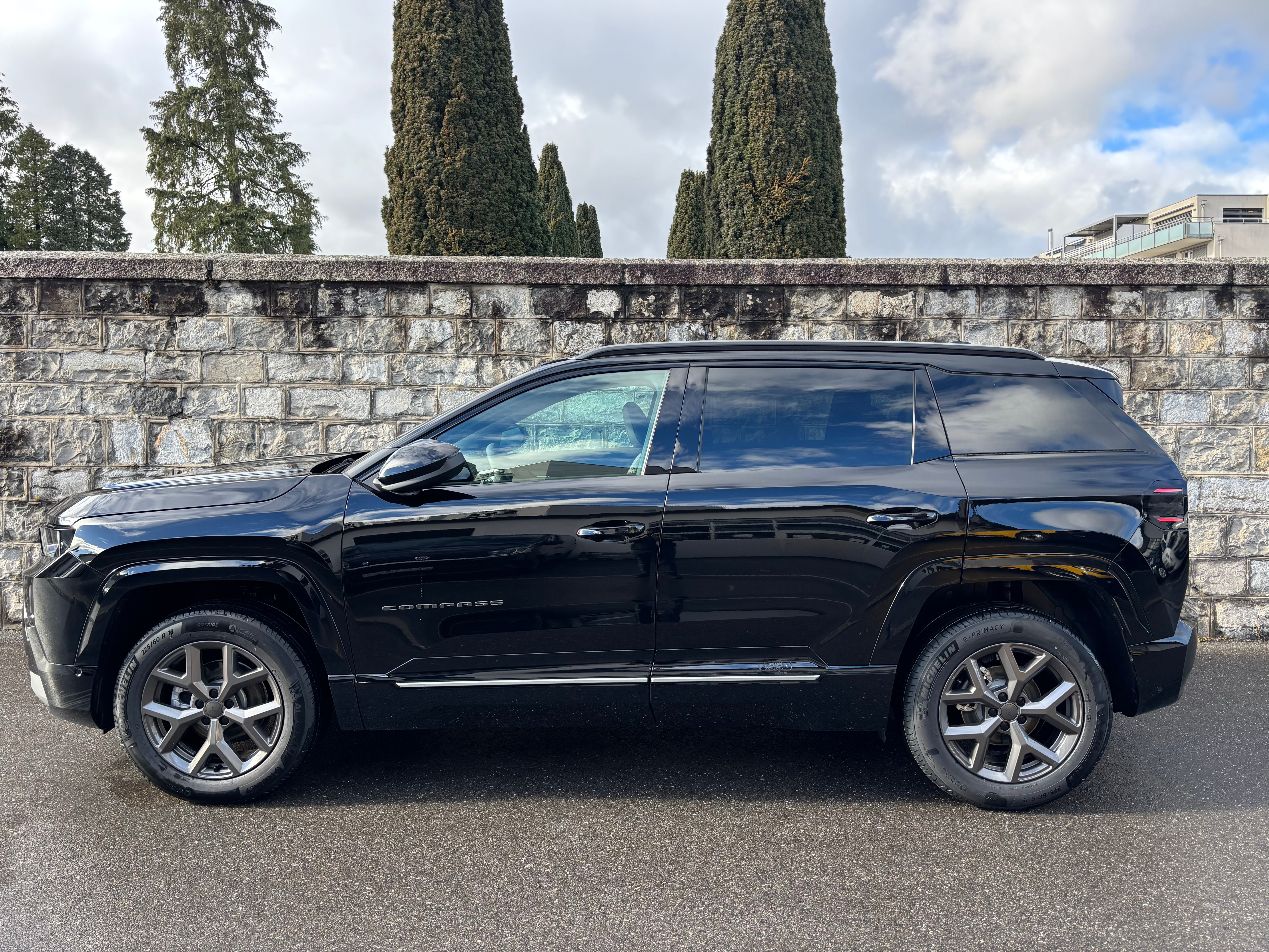JEEP Compass 1.2 T e-Hybrid First Edition — slika 1