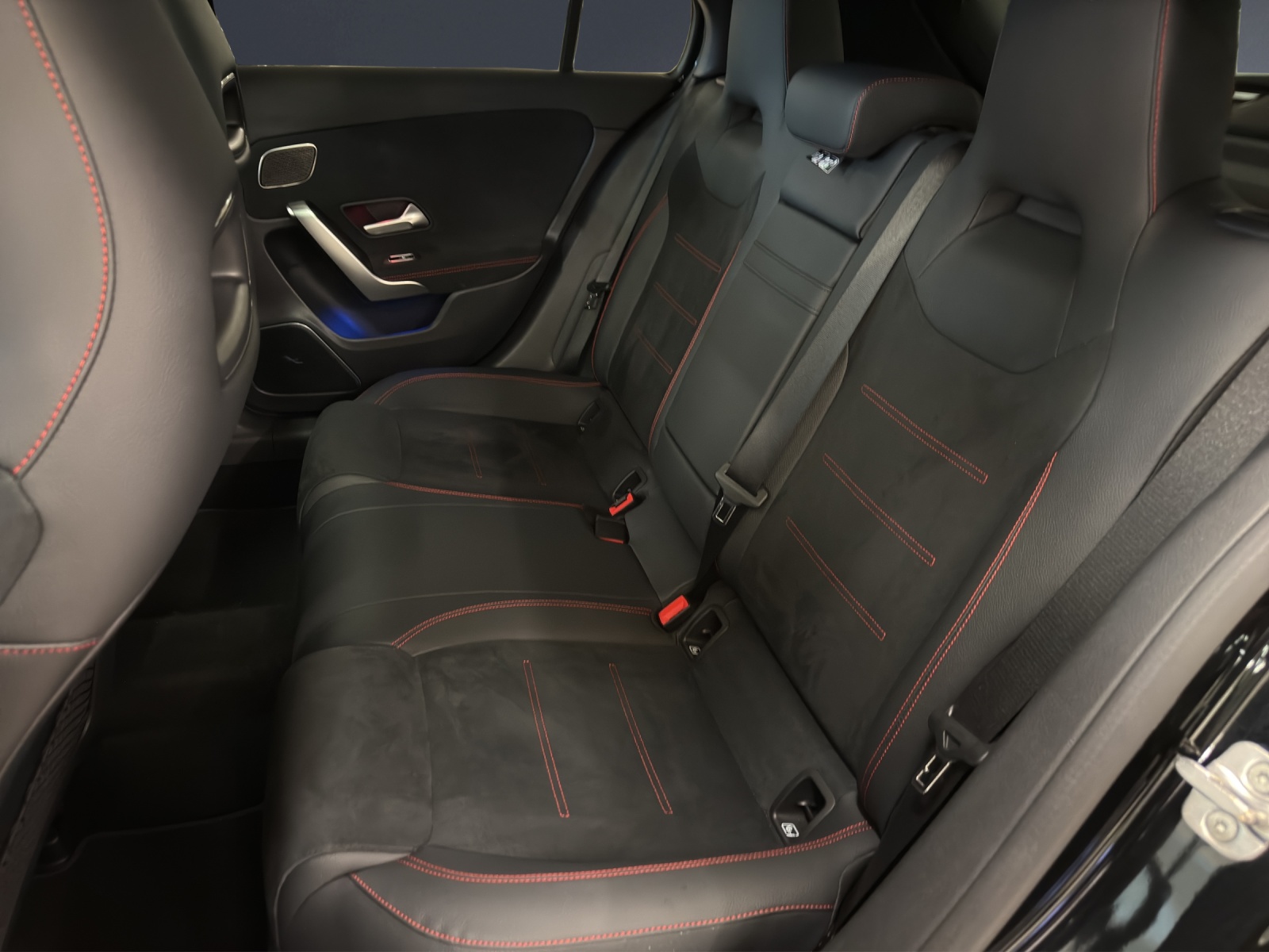 Image MERCEDES-BENZ A-220 A 220 4Matic 8G-DCT