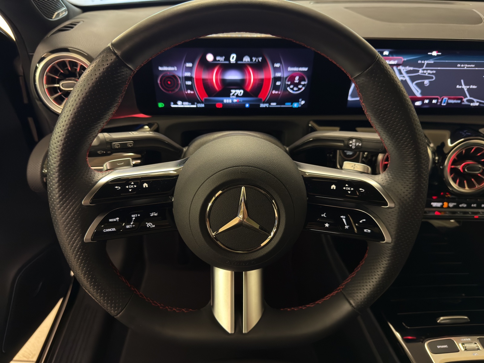 Image MERCEDES-BENZ A-220 A 220 4Matic 8G-DCT