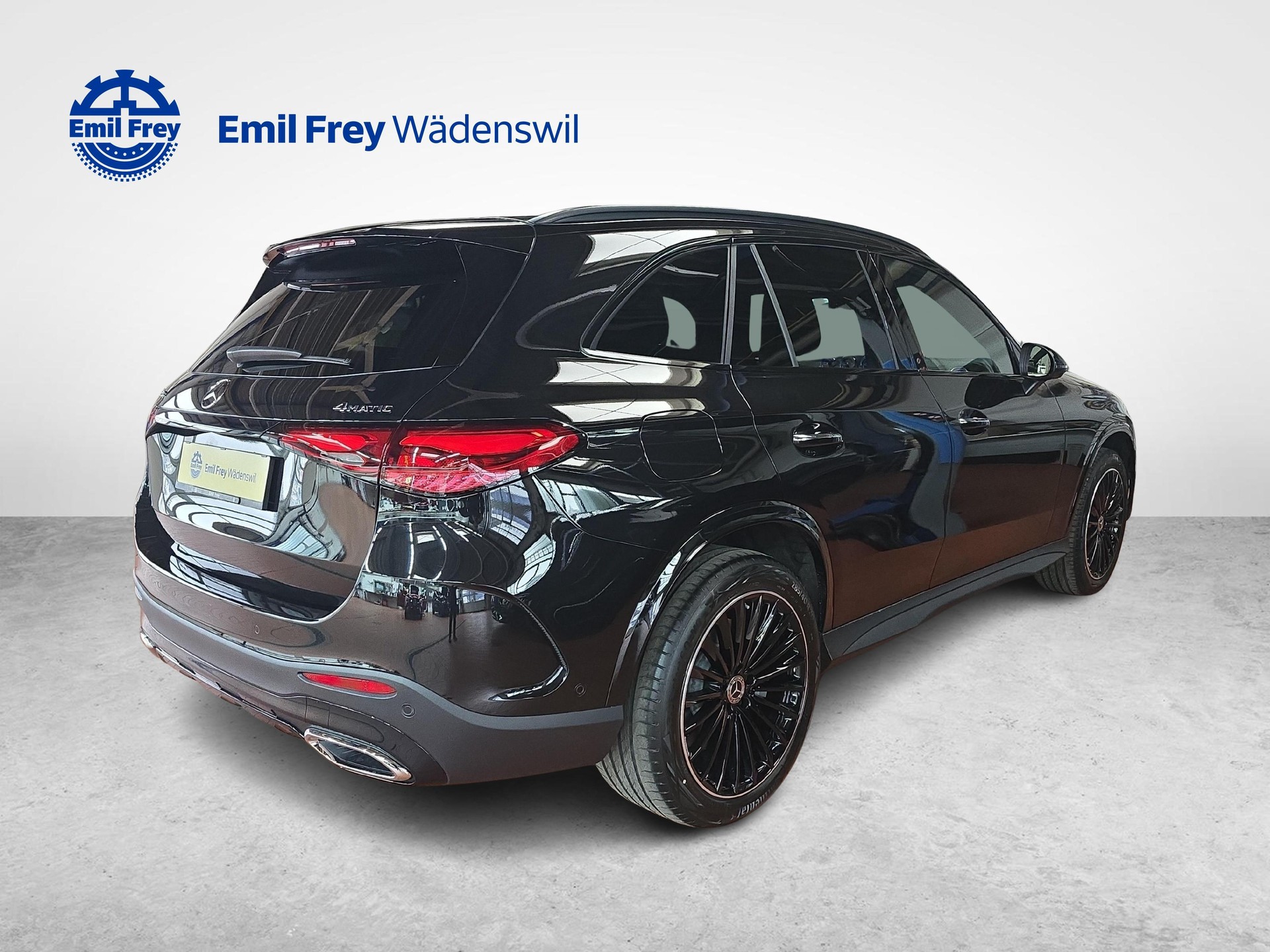 MERCEDES-BENZ GLC 400 e 4MATIC EQ Star AMG Line-image-2