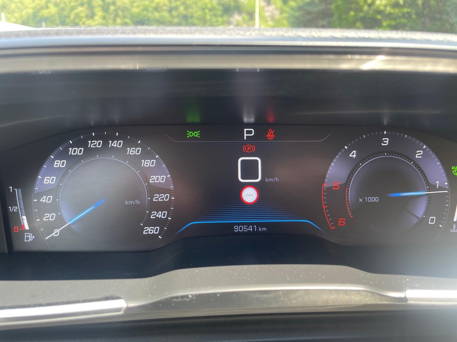 PEUGEOT 508 SW 2.0 BlueHDi 180 Allure-image-3