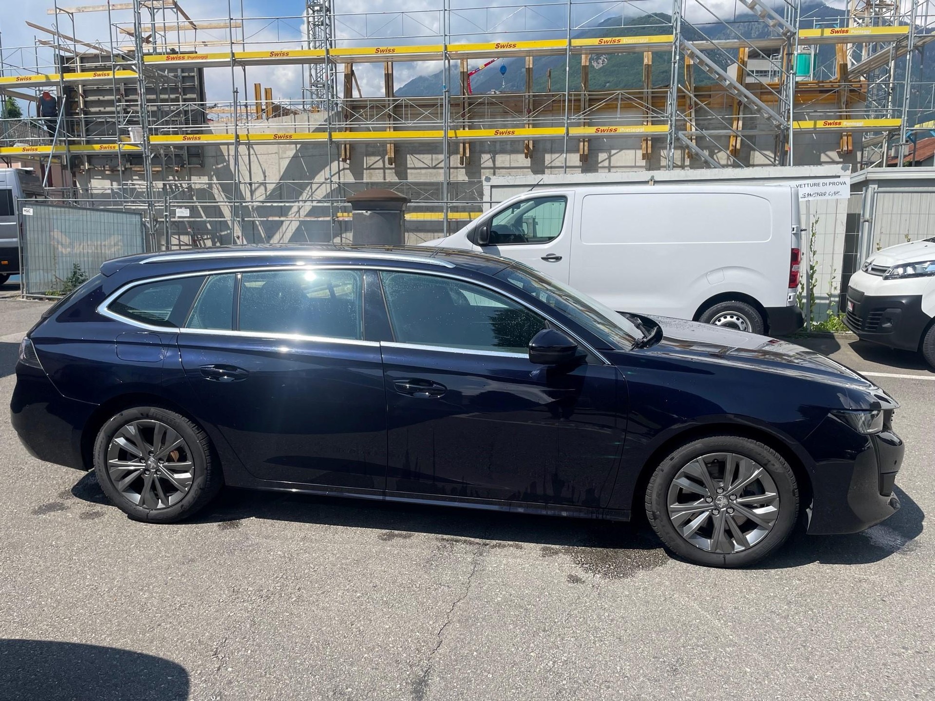 PEUGEOT 508 SW 2.0 BlueHDi 180 Allure-image-13