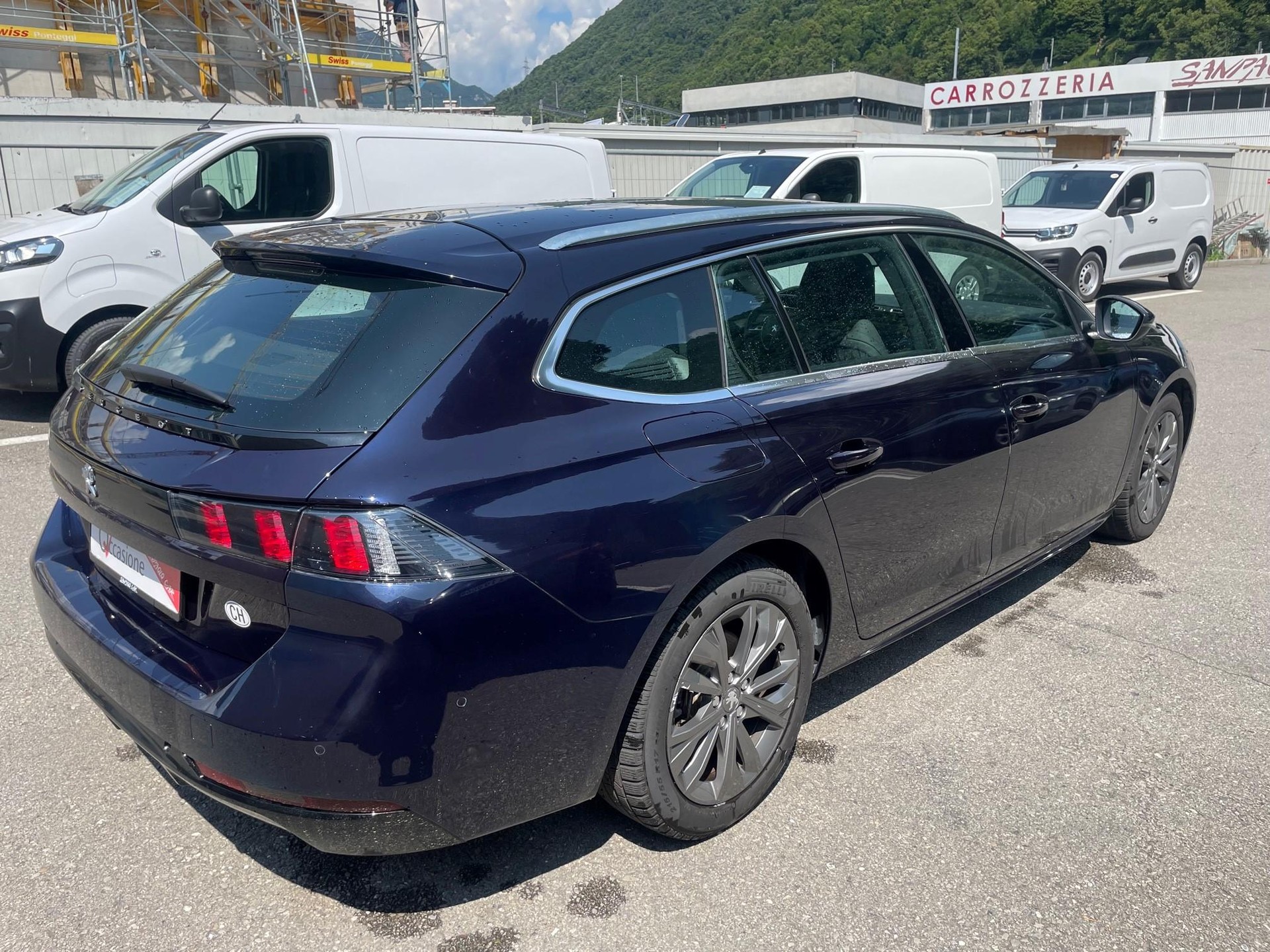 PEUGEOT 508 SW 2.0 BlueHDi 180 Allure-image-12