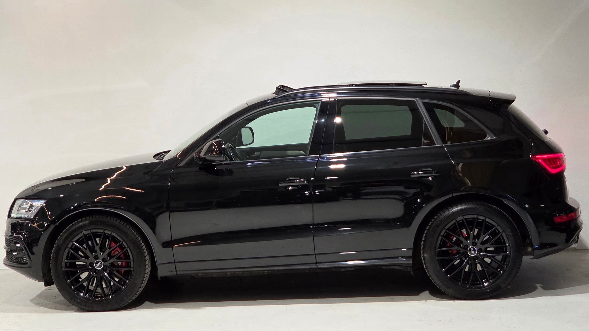 AUDI SQ5 3.0 TDI plus quattro tiptronic-image-1