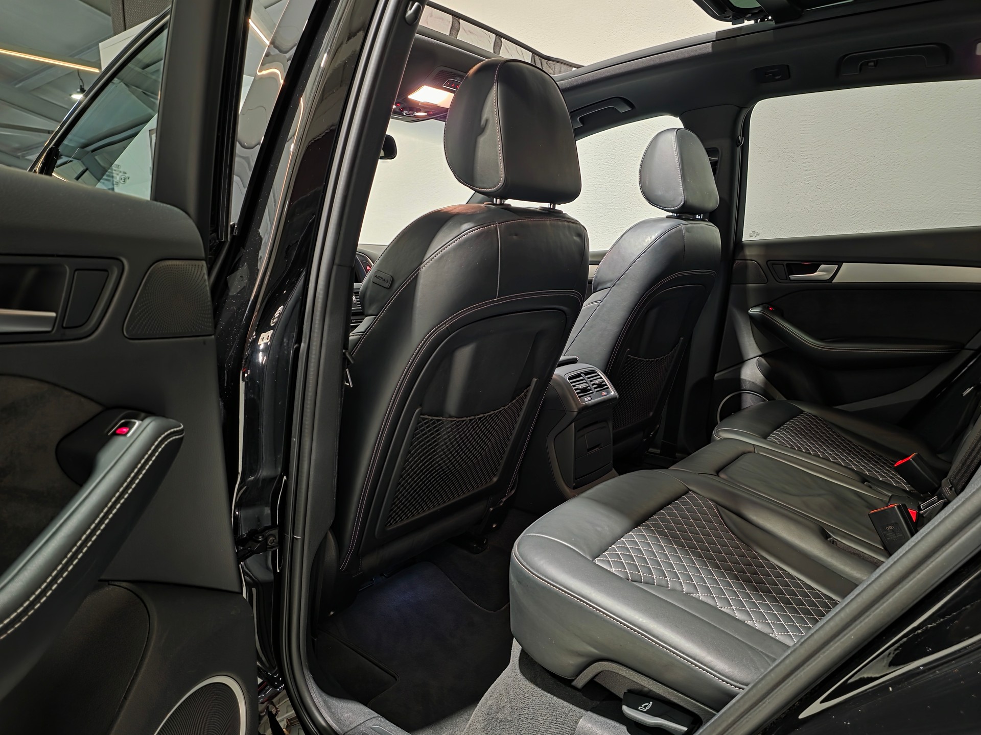 AUDI SQ5 3.0 TDI plus quattro tiptronic-image-17