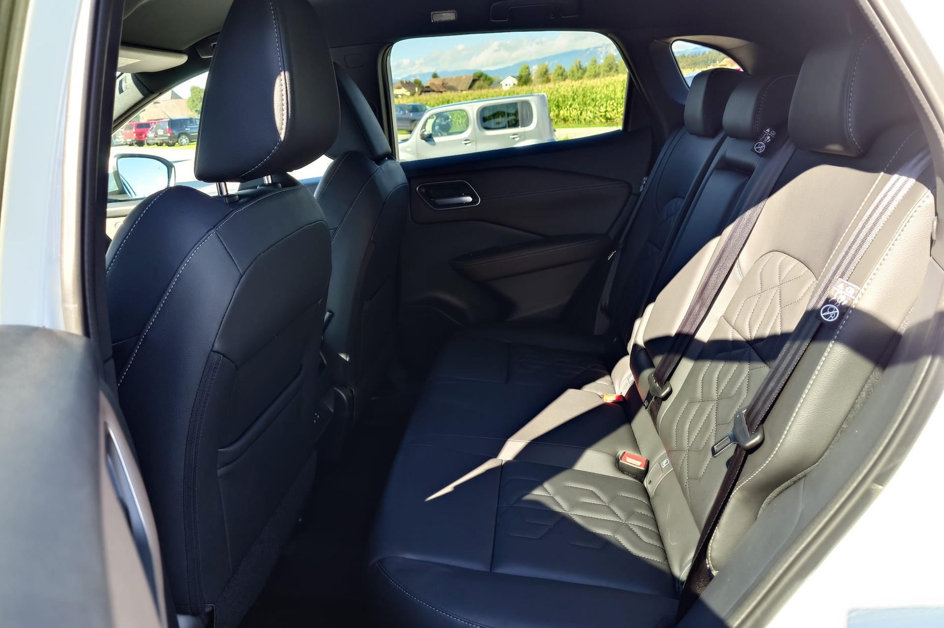 NISSAN Qashqai 1.5 VC-T Tekna-image-7