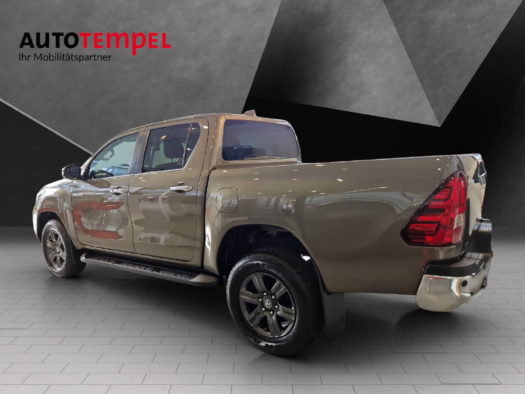 TOYOTA Hilux Double Cab.-Pick-up 2.8 48038/004-showroom-element-1