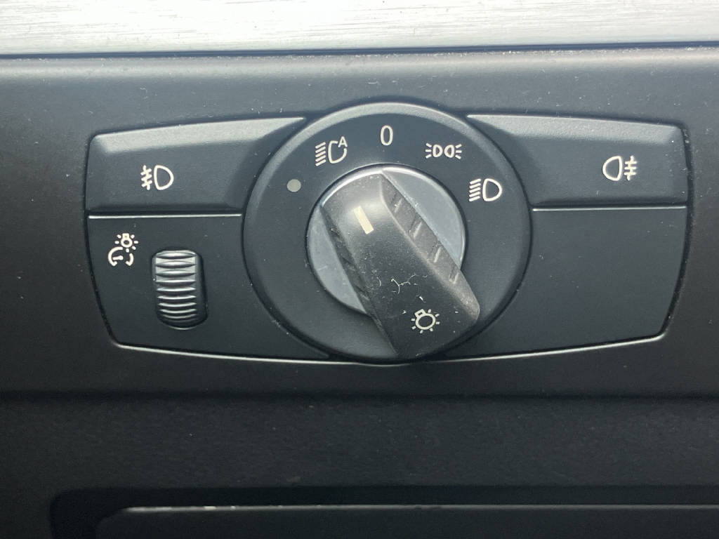 BMW 530i xDrive Touring *Automat*-image-17