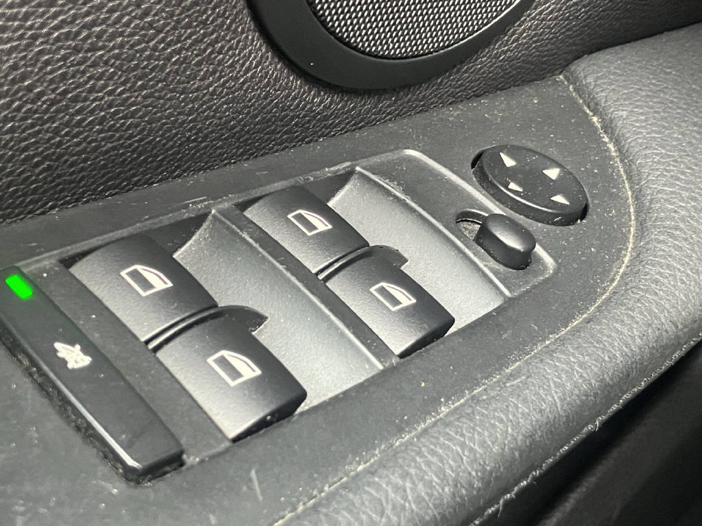 BMW 530i xDrive Touring *Automat*-image-18