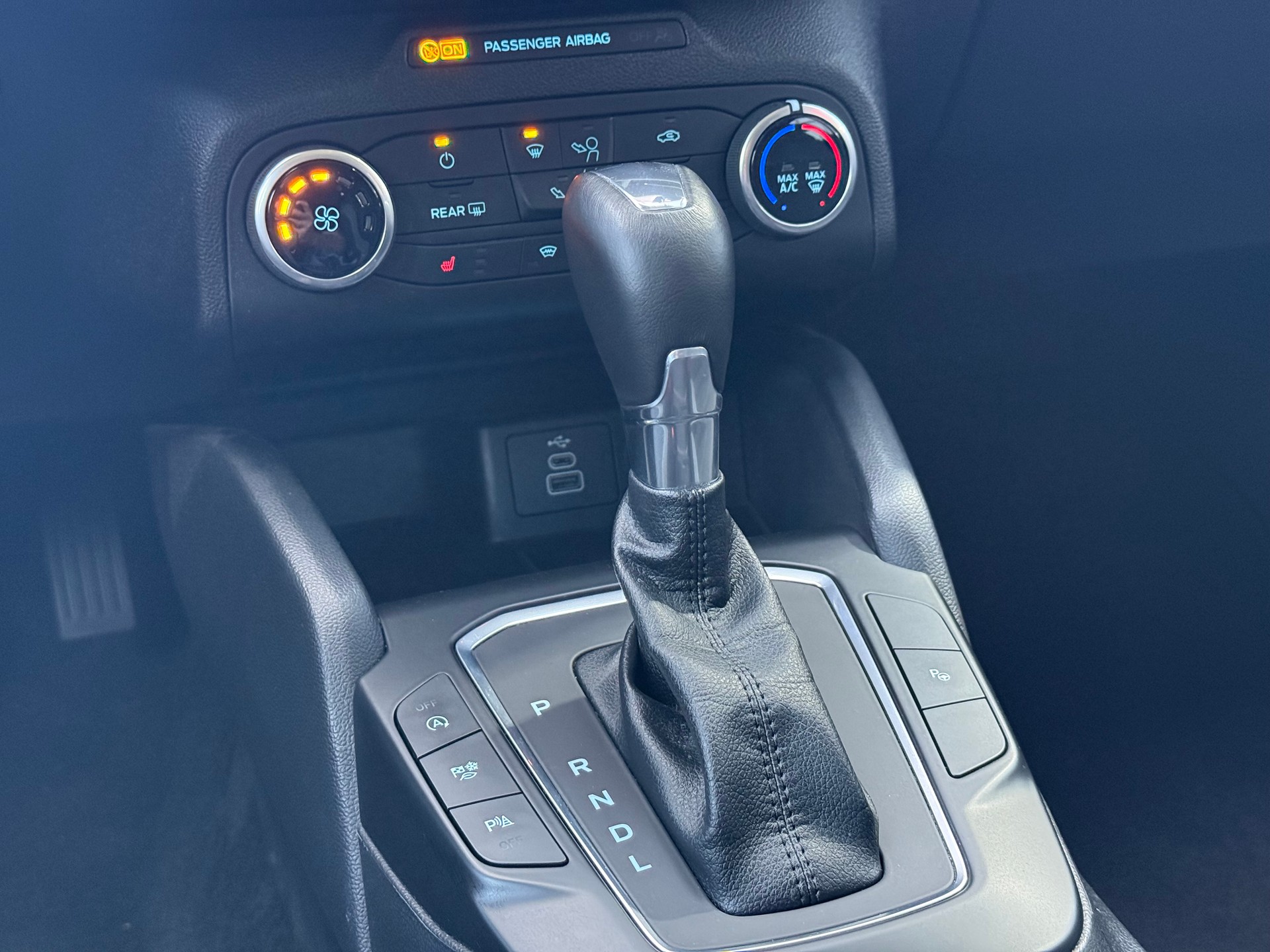 FORD Focus 1.0 MHEV Cool Connect Automat LEASING AB 233.80 CHF / MONAT-image-14
