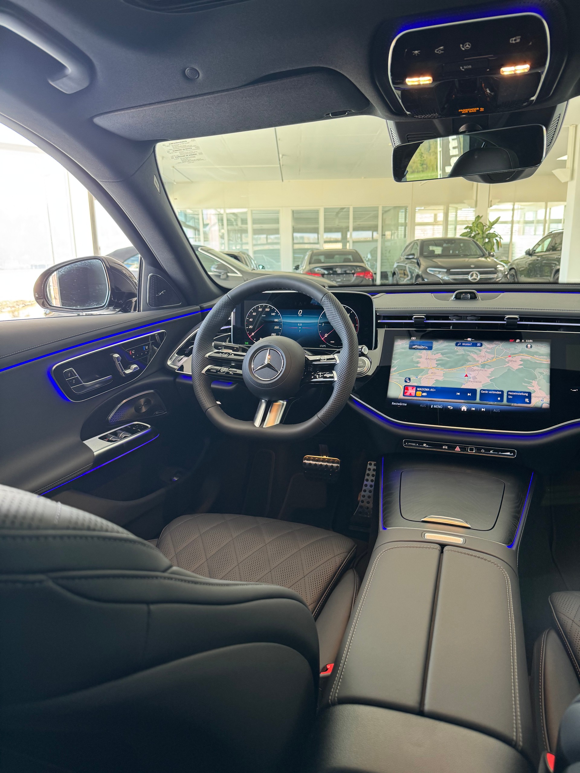 MERCEDES-BENZ E 220 d 4Matic-image-8