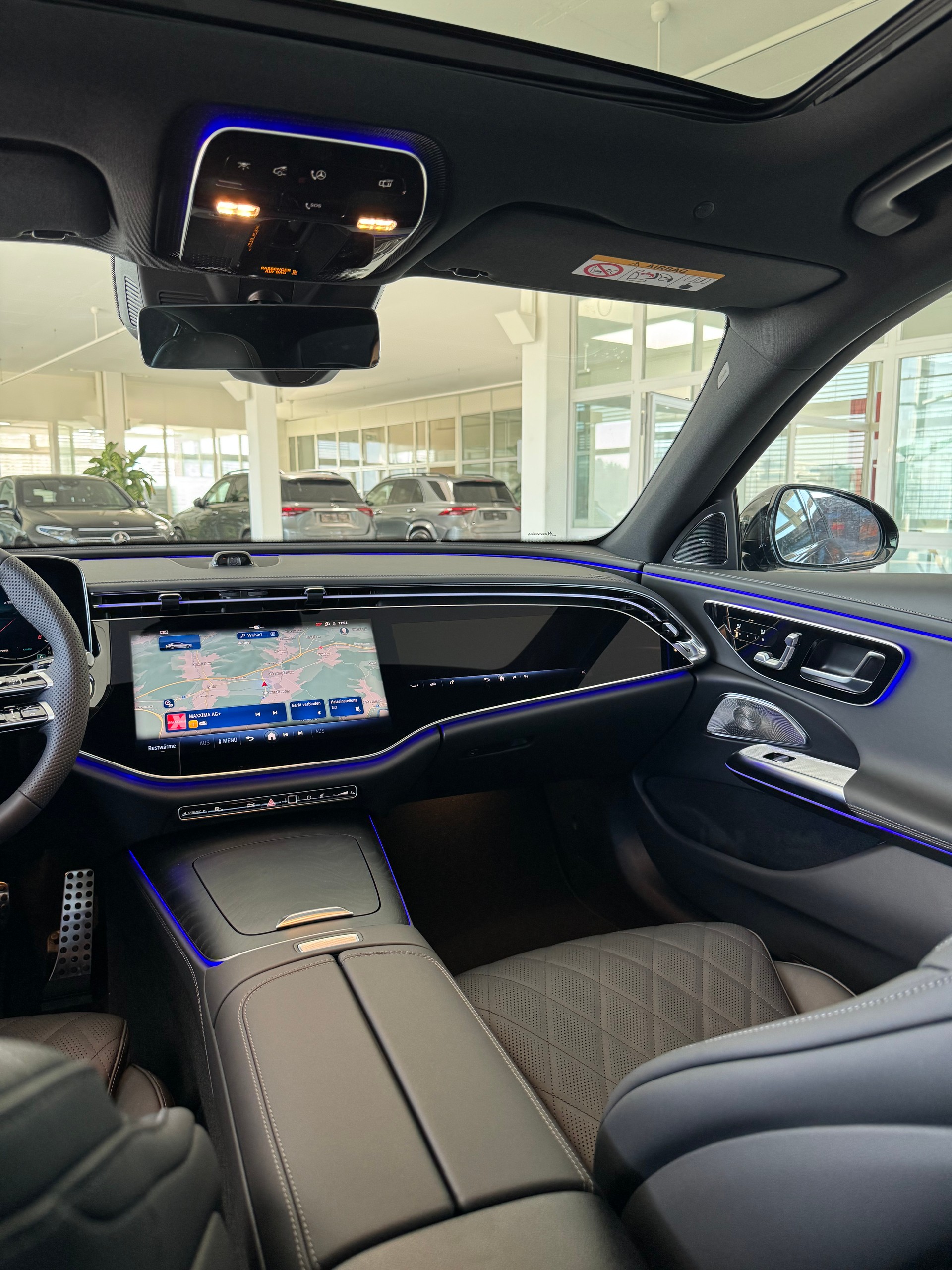 MERCEDES-BENZ E 220 d 4Matic-image-9