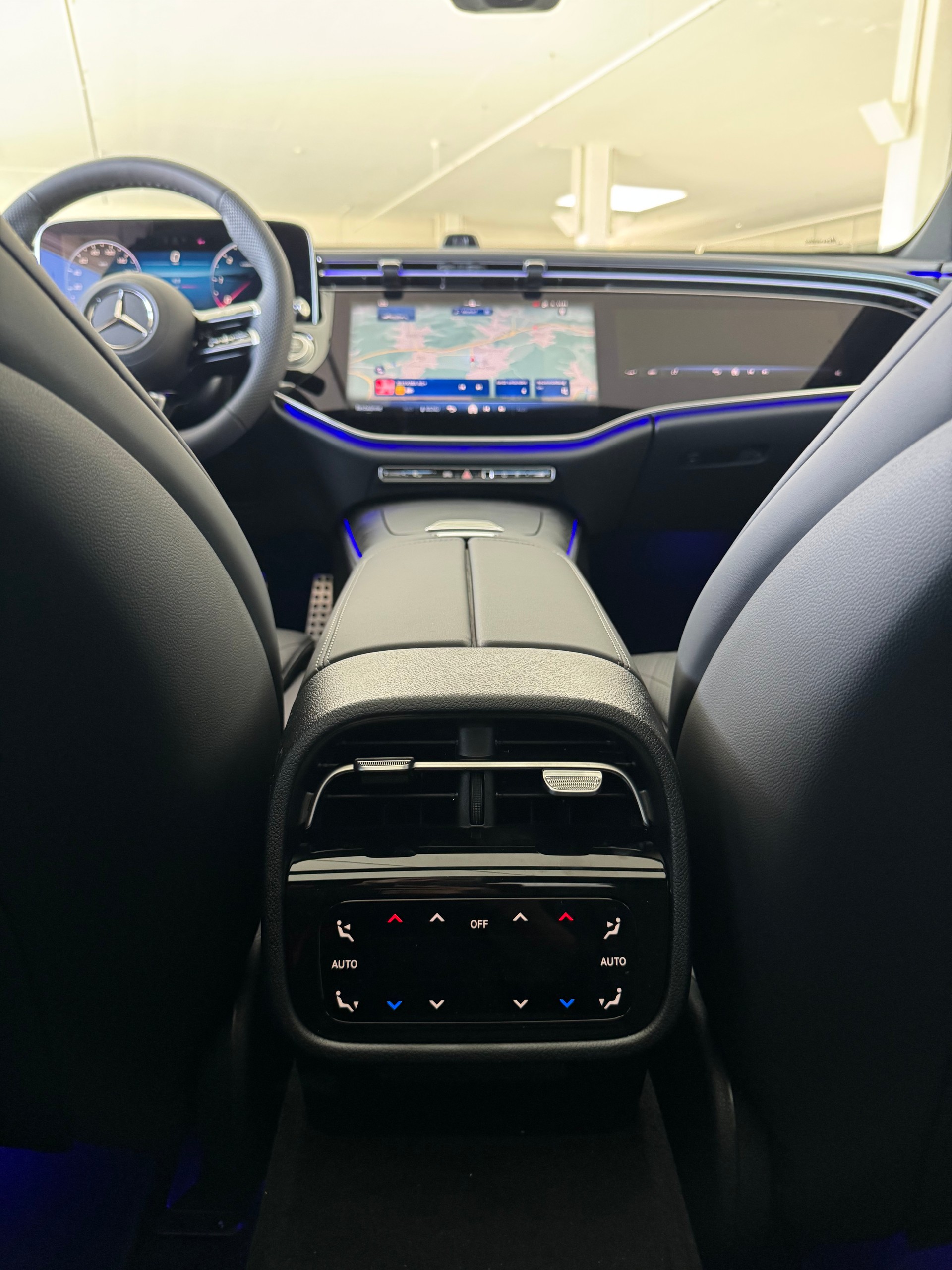 MERCEDES-BENZ E 220 d 4Matic-image-10
