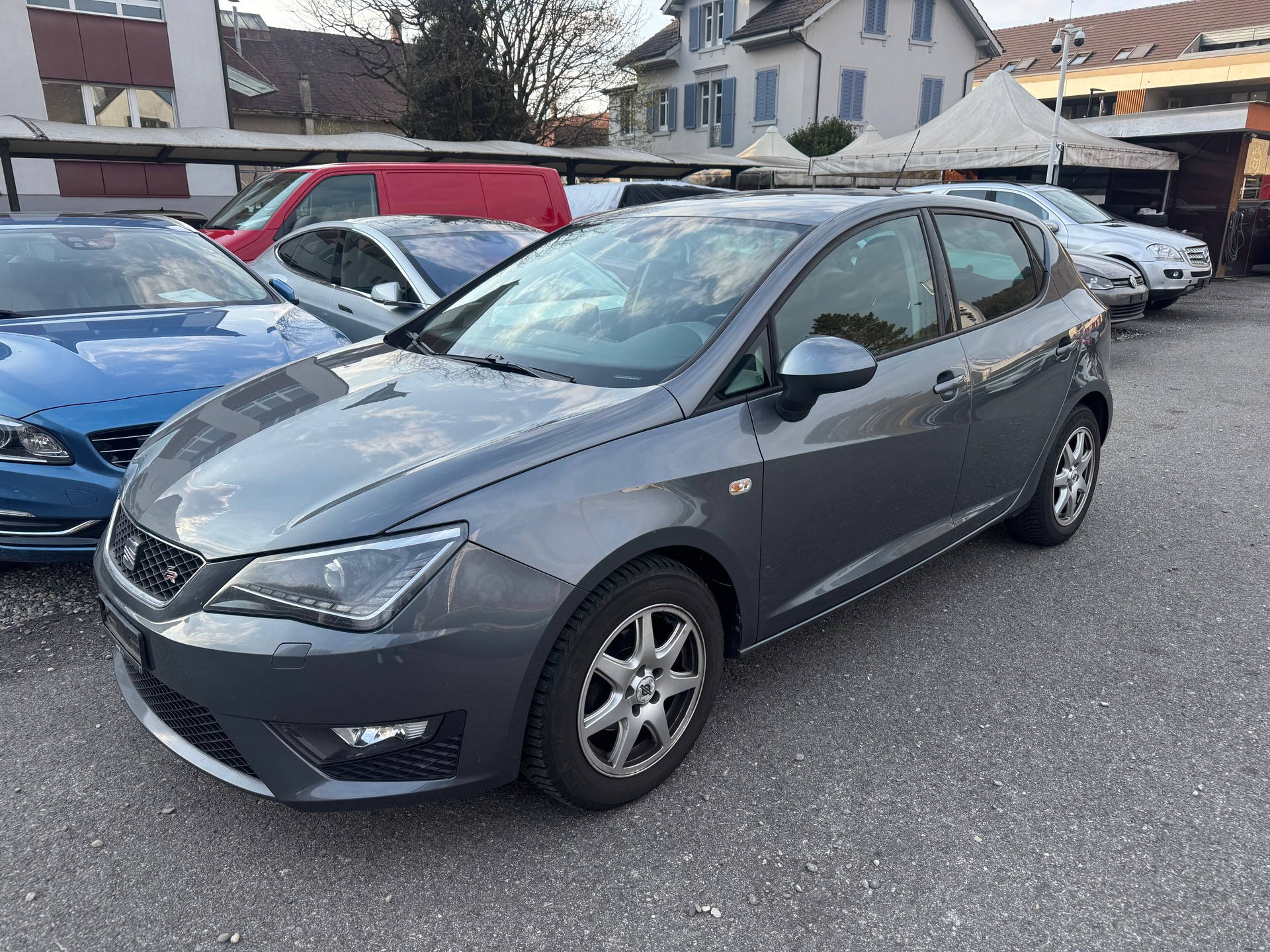 SEAT Ibiza 1.2 TSI FR Viva-image-1
