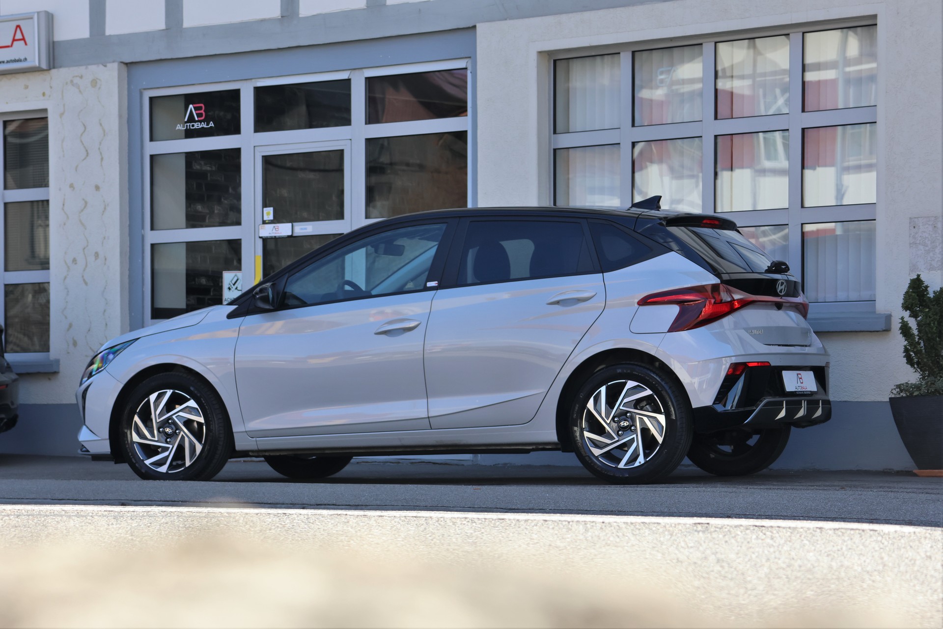 HYUNDAI i20 1.0 T-GDi (CH)-image-2