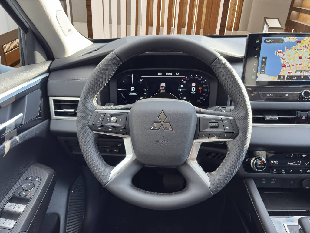 MITSUBISHI Outlander 2.4 PHEV Intense 4x4-image-10