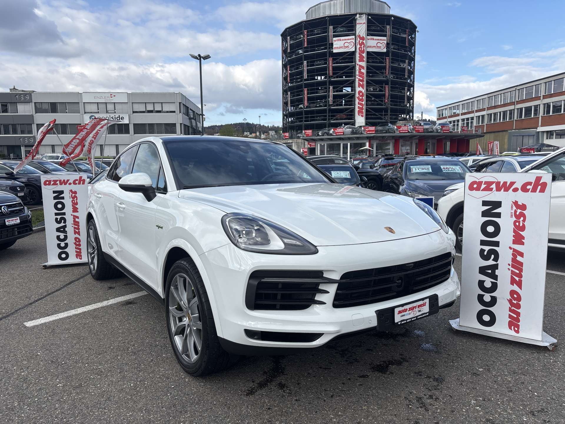 PORSCHE Cayenne Coupé E-Hybrid 462PS Automat-image-0