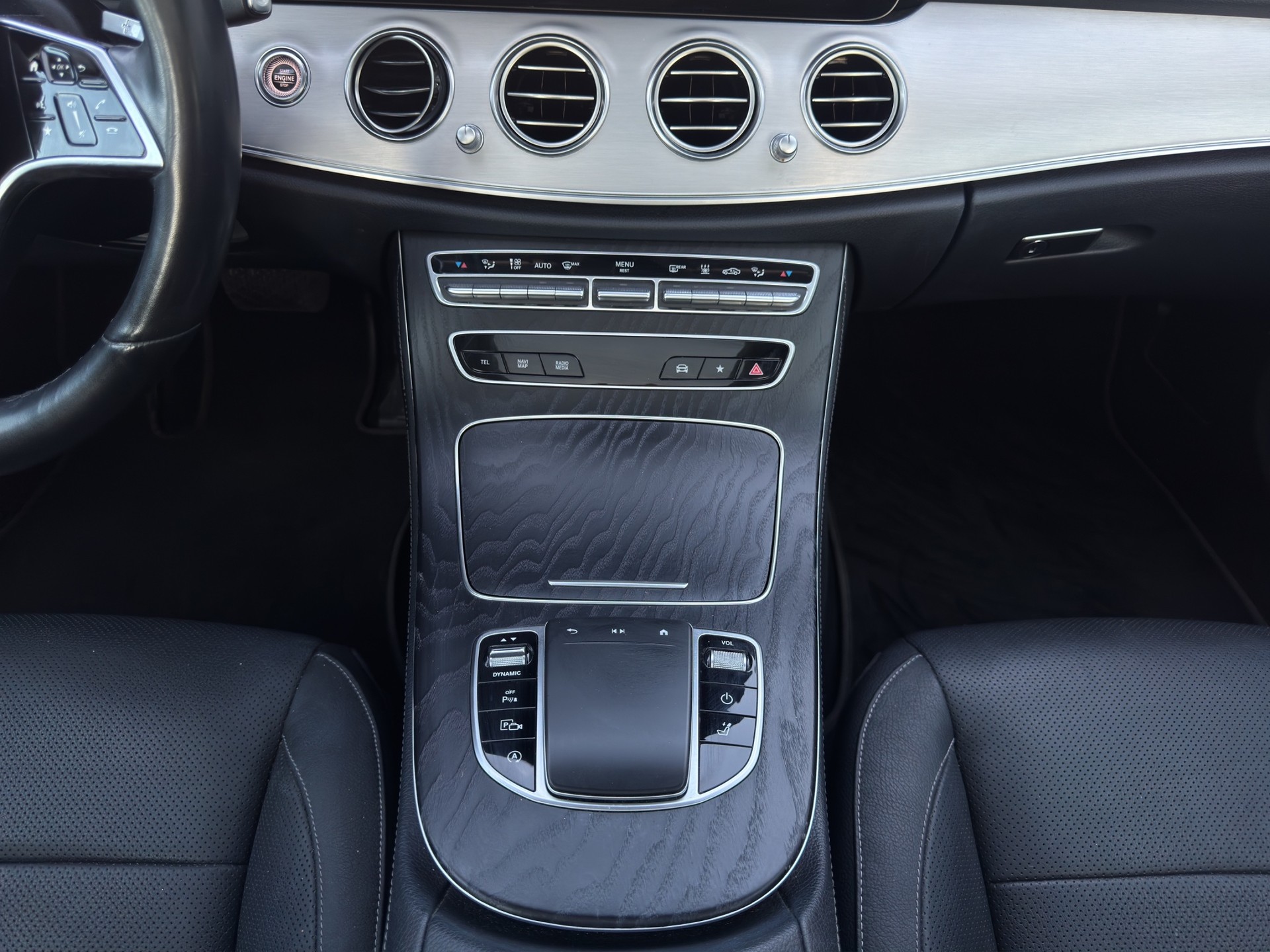 MERCEDES-BENZ E 220 d T 4Matic 9G-Tronic-image-14