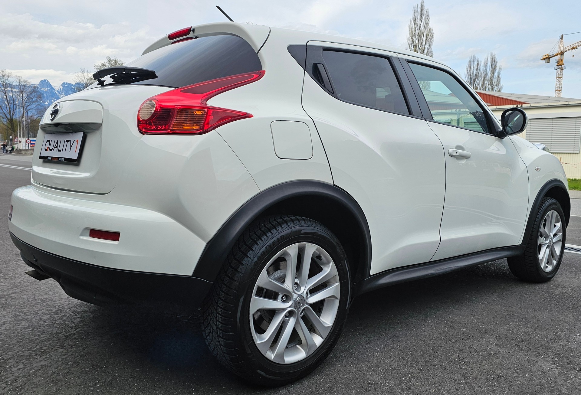 NISSAN Juke 1.6 DIG-T acenta-image-5