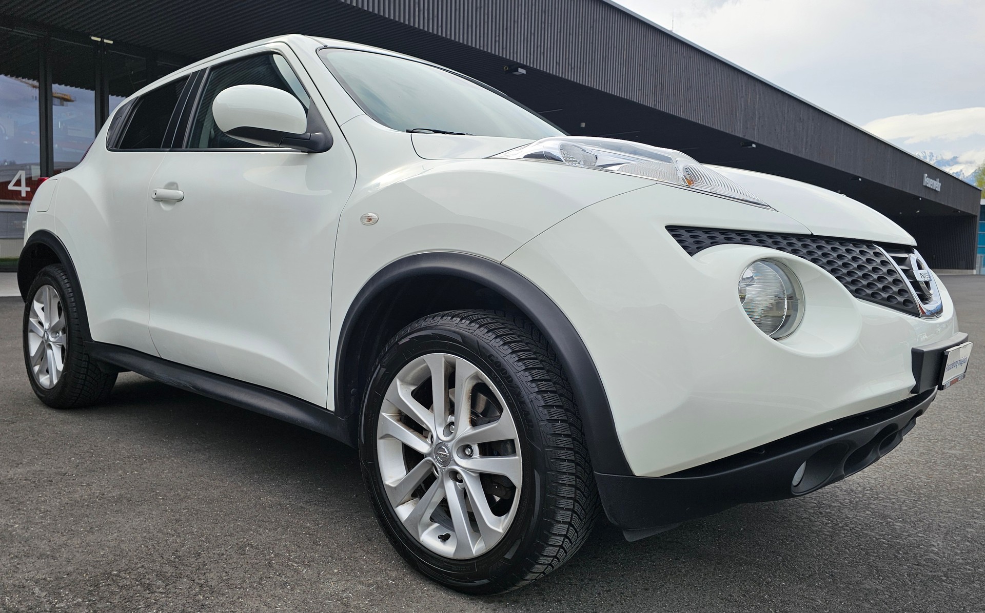 NISSAN Juke 1.6 DIG-T acenta-image-3