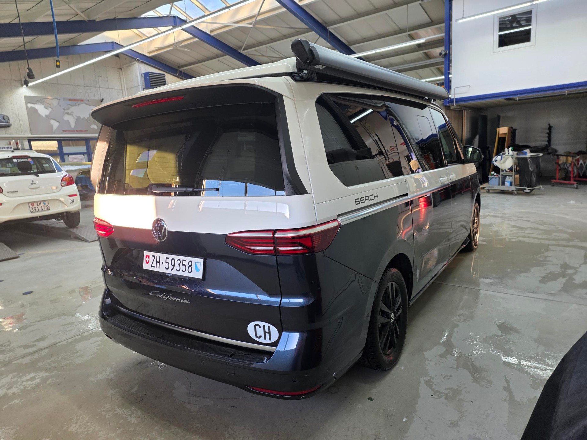 VW California 2.0 TDI Beach Tour-image-2