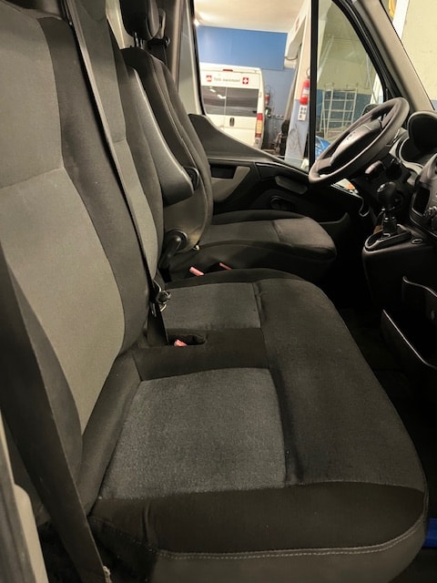 RENAULT Master T35 2.3dCi L2H2-image-5