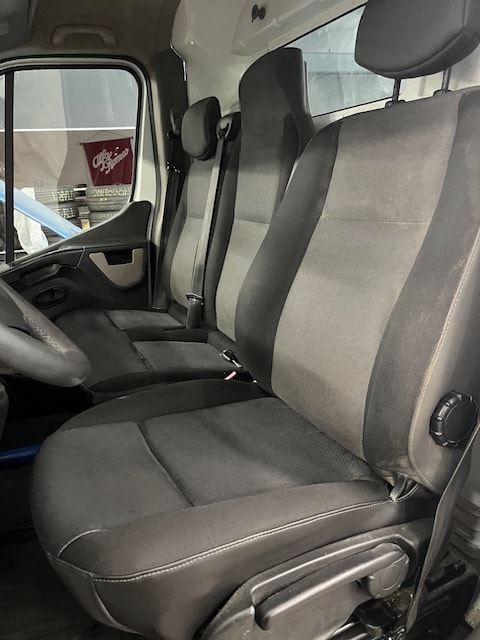 RENAULT Master T35 2.3dCi L2H2-image-6