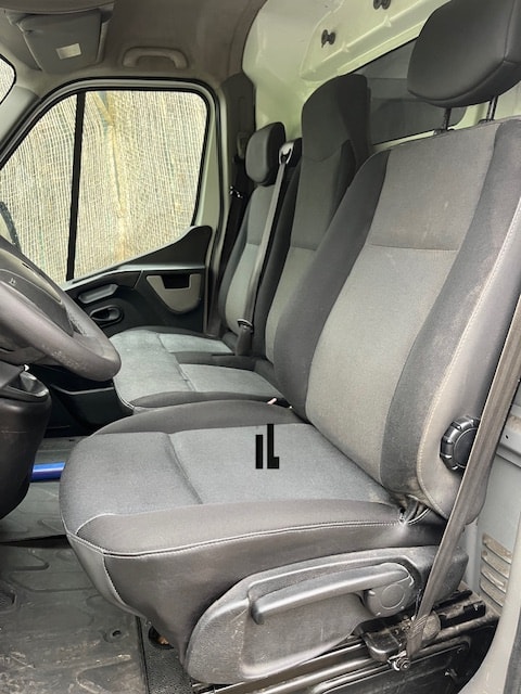 RENAULT Master T35 2.3dCi L2H2-image-8