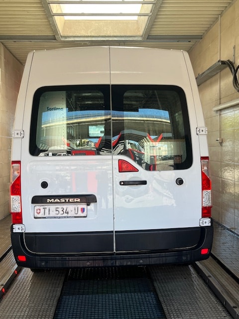 RENAULT Master T35 2.3dCi L2H2-image-1