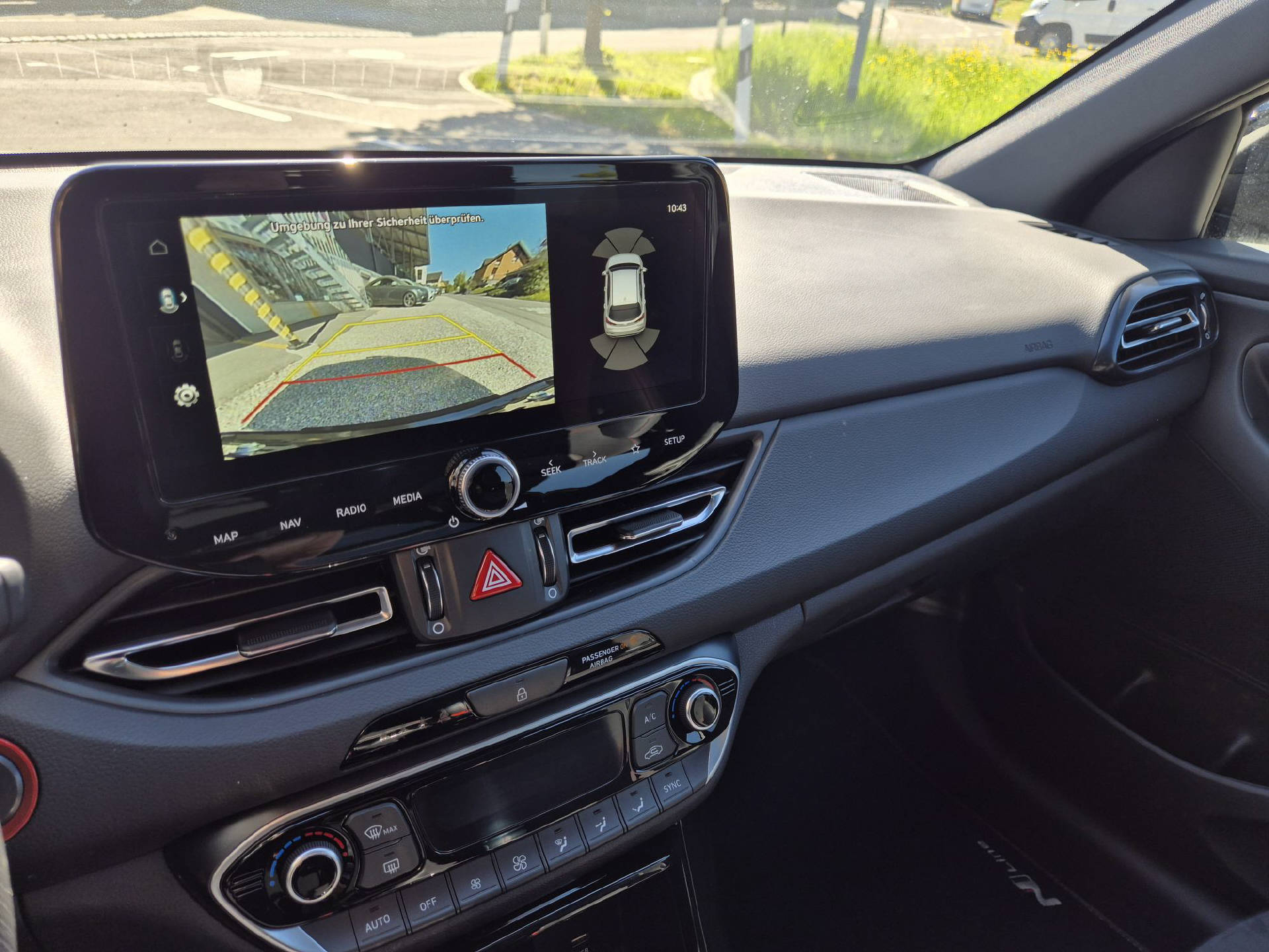 HYUNDAI i30 1.5 T-GDi N-Line LUX Pack-image-9