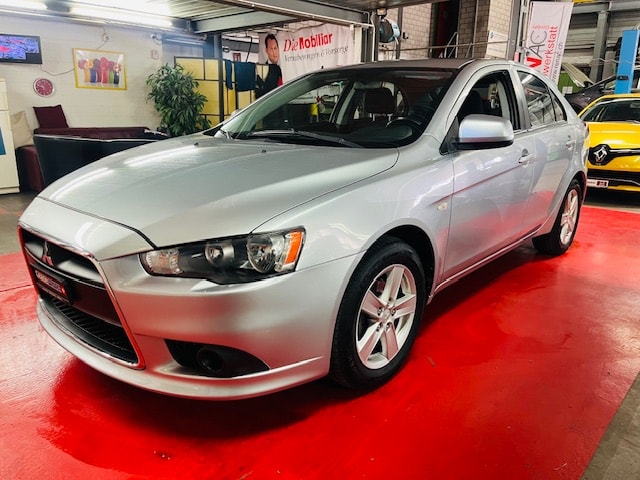 MITSUBISHI Lancer Sportback 1.8 Intense CVT-image-8