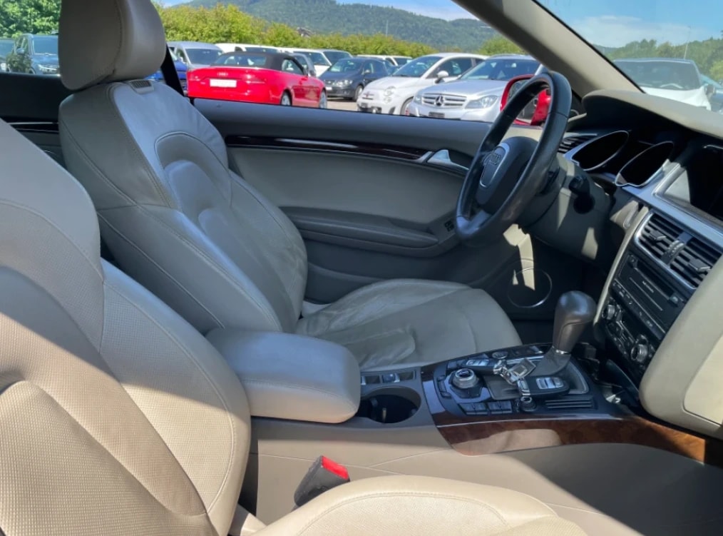 AUDI A5 Cabriolet 3.0 TDI quattro S-tronic-image-8
