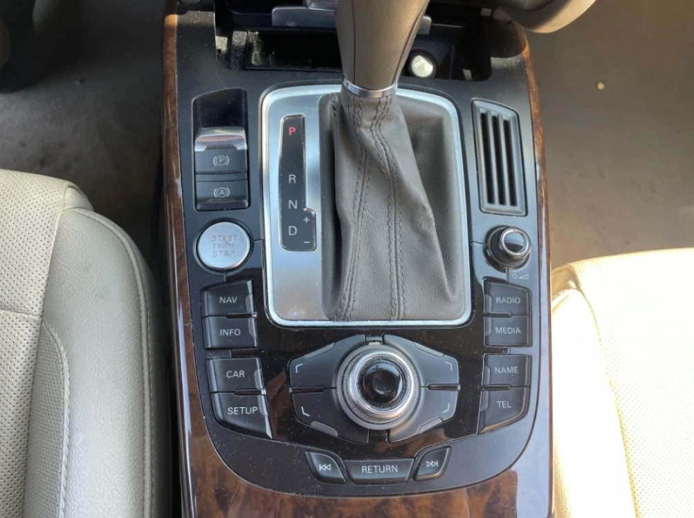 AUDI A5 Cabriolet 3.0 TDI quattro S-tronic-image-14