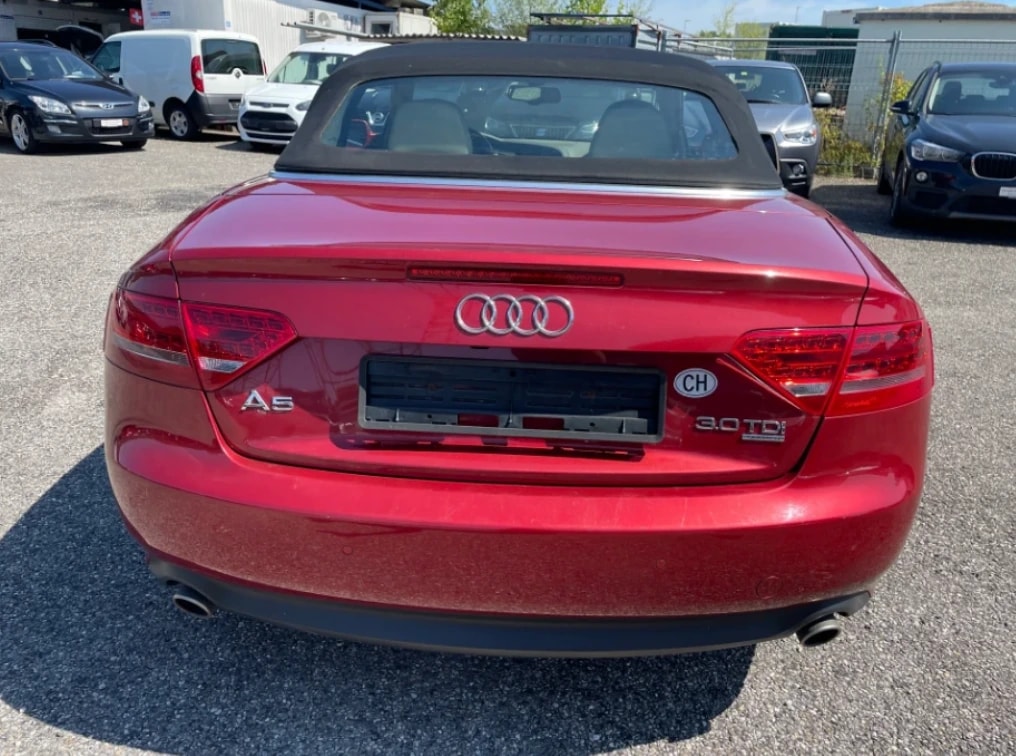AUDI A5 Cabriolet 3.0 TDI quattro S-tronic-image-3