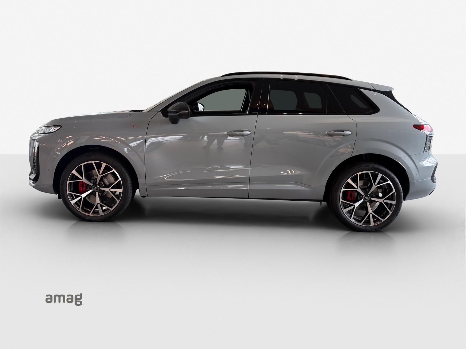 AUDI Q3 SUV TFSI quattro 195 kW S tronic-image-1