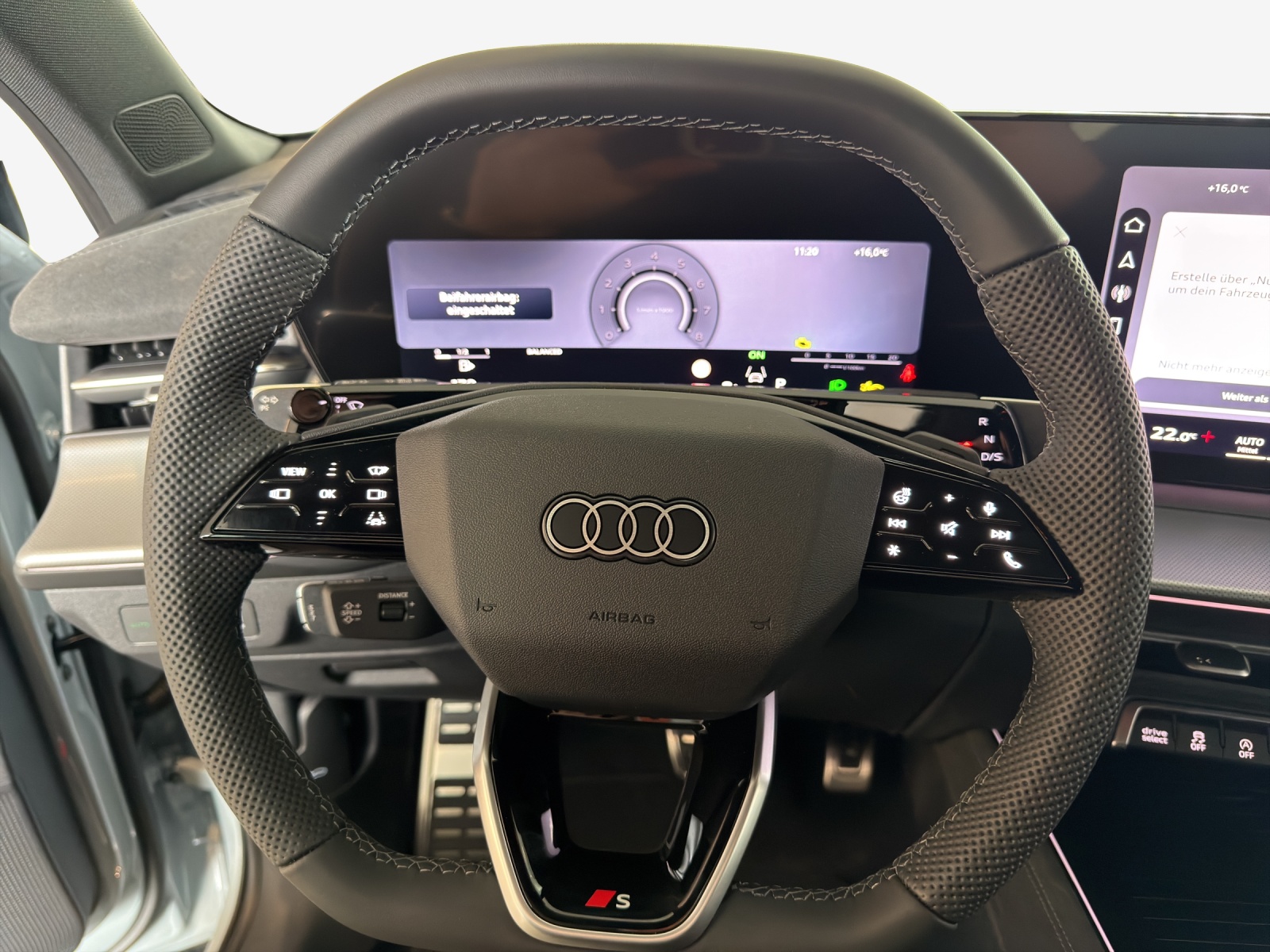 AUDI Q3 SUV TFSI quattro 195 kW S tronic-image-9