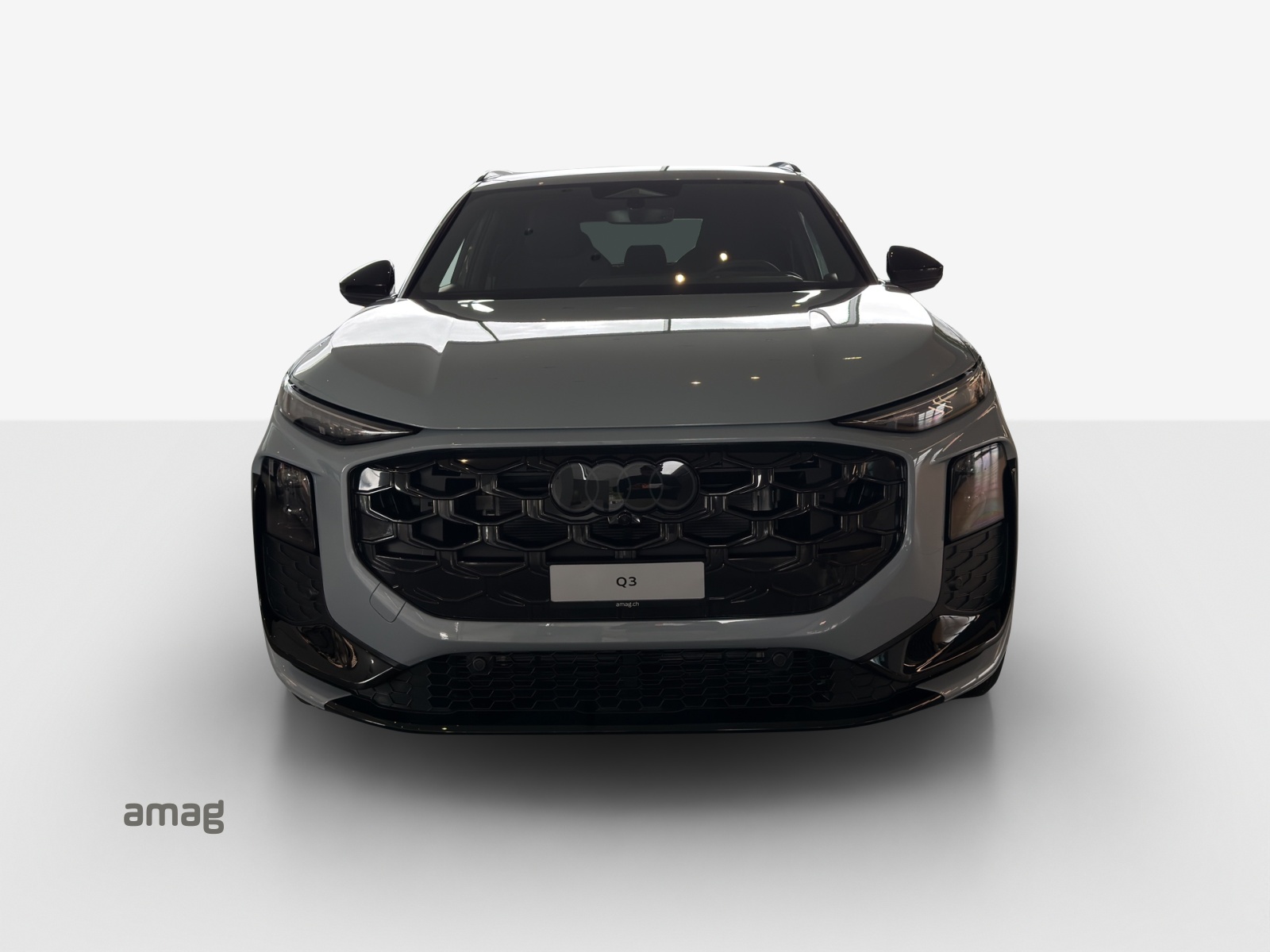 AUDI Q3 SUV TFSI quattro 195 kW S tronic-image-6