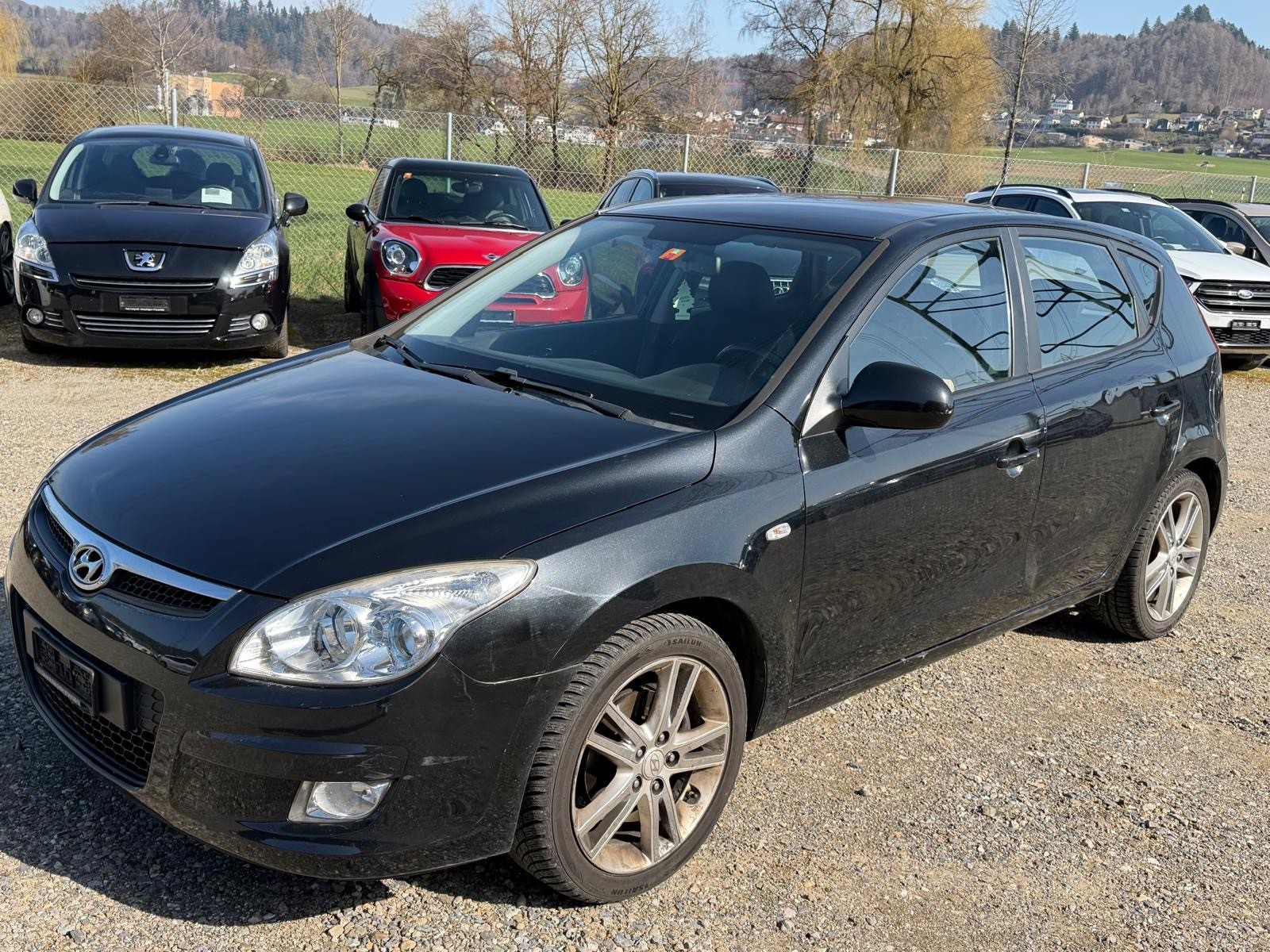 HYUNDAI i30 2.0 CRDi-image-2