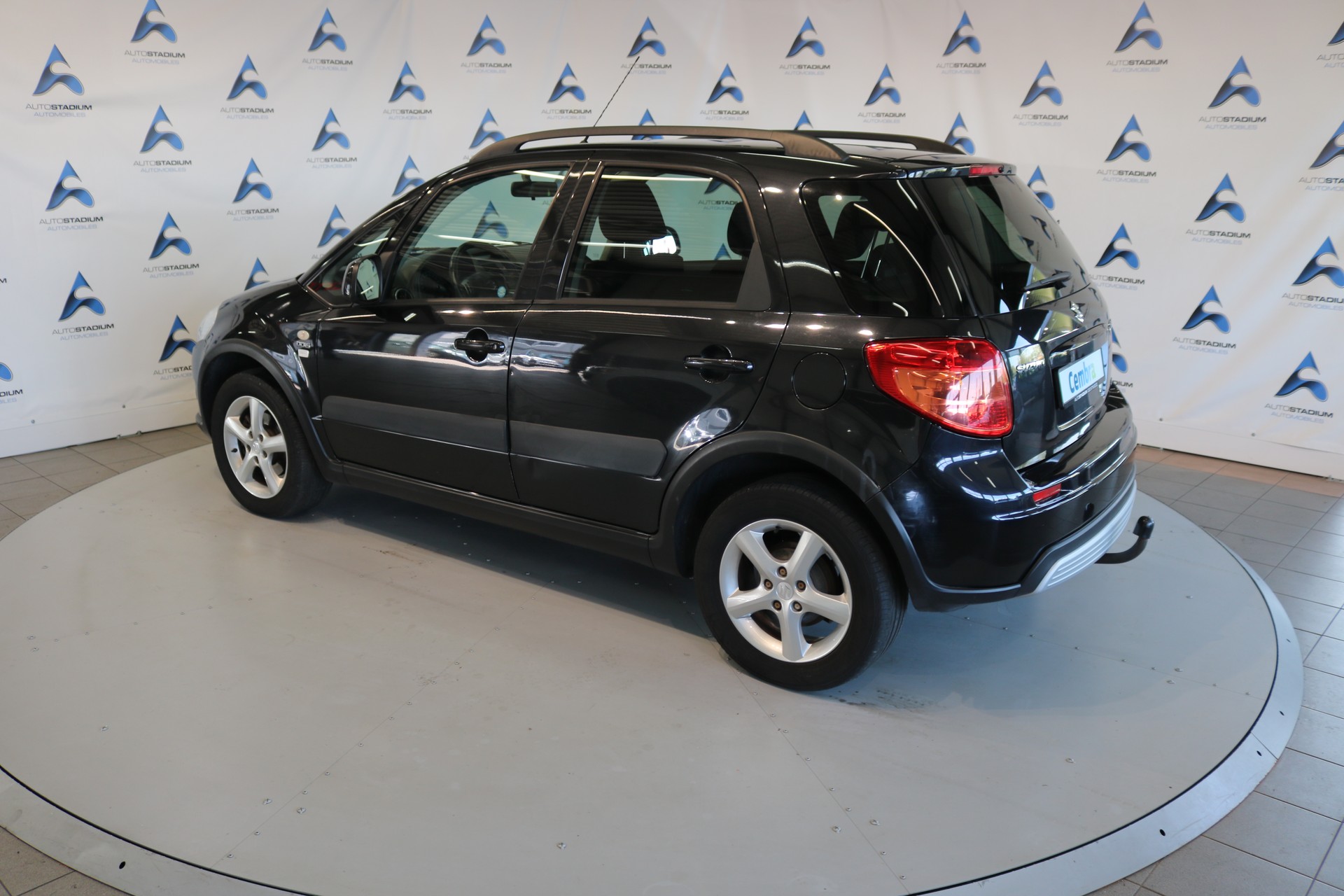 SUZUKI SX4 1.9 TD GL TOP 4WD 100th Anniversary Edition-image-18