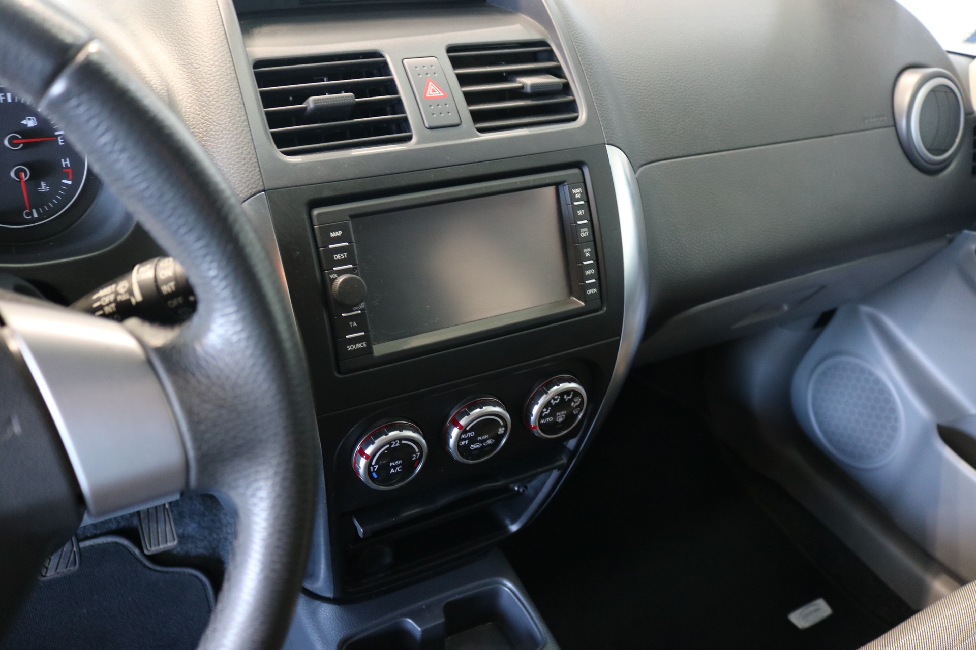 SUZUKI SX4 1.9 TD GL TOP 4WD 100th Anniversary Edition-image-42