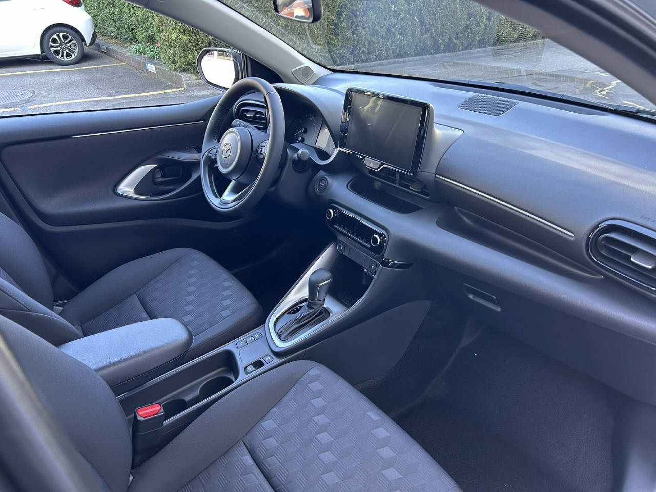 MAZDA 2 1.5 Hybrid Exclusive-Line-image-12