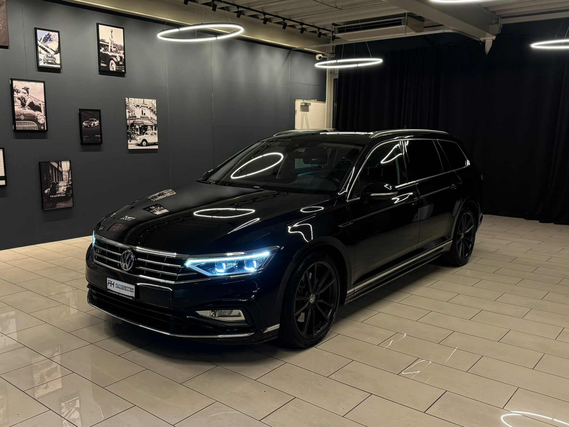 VW Passat Variant 2.0 TSI R-Line Edition 4Motion DSG-showroom-element-2